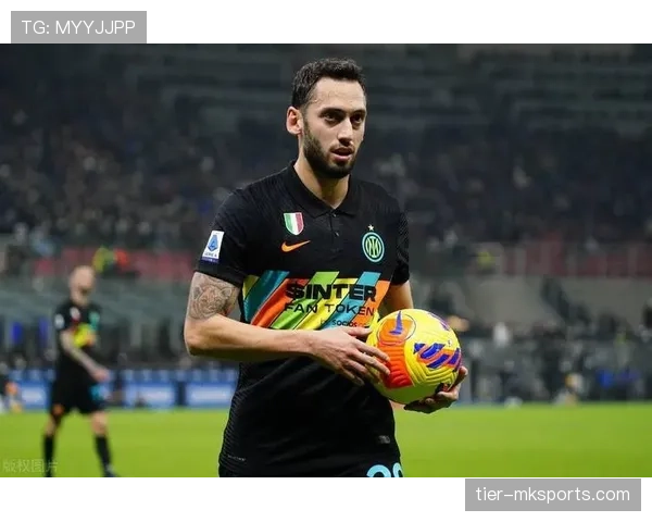 恰尔汗奥卢进攻体系适配性分析：中场核心作用持续提升