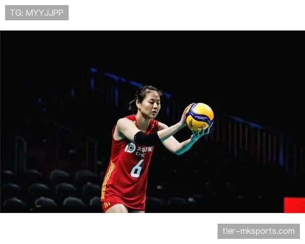 龚翔宇一出场就像走红毯，手里的包比我整年收入还气派，真是明星日常啊